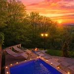 Romantic Cozy Mountain House With Jacuzzi & Sauna- Near 2
