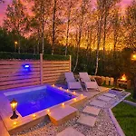 Romantic Cozy Mountain House With Jacuzzi & Sauna- Near 2 *