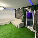 Romantic Cozy Mountain House With Jacuzzi & Sauna- Near 2 Apartman Sarajevo