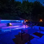 Romantic Cozy Mountain House With Jacuzzi & Sauna- Near 2