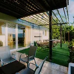Apartman Romantic Cozy Mountain House With Jacuzzi & Sauna- Near 2 *