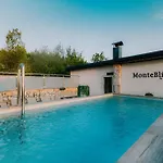 Romantic Cozy Mountain House With Jacuzzi & Sauna- Near 2 *