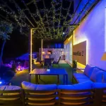 Apartman Romantic Cozy Mountain House With Jacuzzi & Sauna- Near 2 Sarajevo
