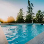 Romantic Cozy Mountain House With Jacuzzi & Sauna- Near 2 Apartman *