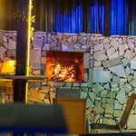Apartman Romantic Cozy Mountain House With Jacuzzi & Sauna- Near 2 Sarajevo