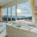 Apartman Romantic Cozy Mountain House With Jacuzzi & Sauna- Near 2 Sarajevo