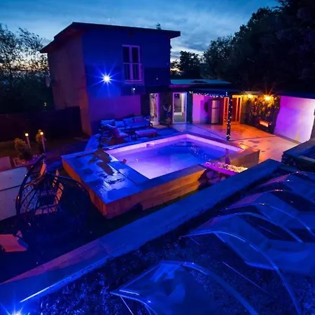 Montebliss Private Pool & Escape *