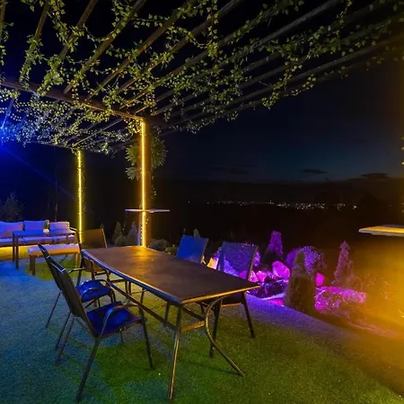 Romantic Cozy Mountain House With Jacuzzi & Sauna- Near 2 Appartement