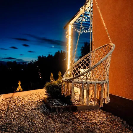 Montebliss Private Pool & Escape Apartman *