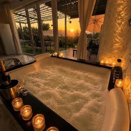 Montebliss Private Pool & Escape *