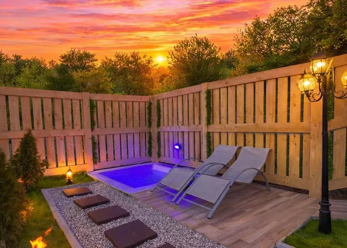 Romantic Cozy Mountain House With Jacuzzi & Sauna- Near 2 Appartement *