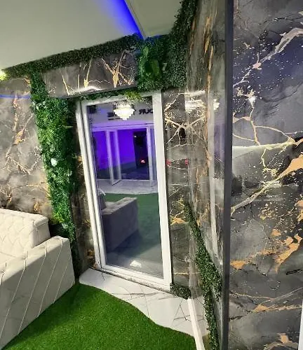 Romantic Cozy Mountain House With Jacuzzi & Sauna- Near 2 * Sarajevo