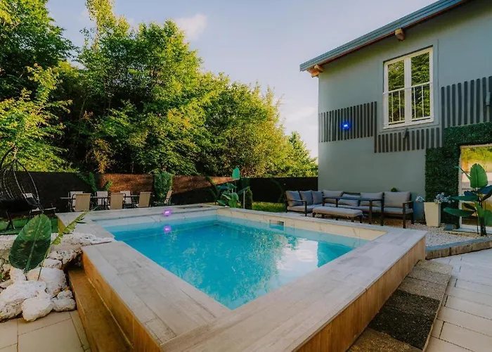 Appartement Romantic Cozy Mountain House With Jacuzzi & Sauna- Near 2 Sarajevo