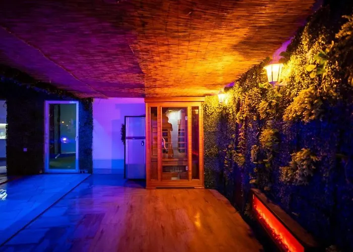 Romantic Cozy Mountain House With Jacuzzi & Sauna- Near 2 Appartement *