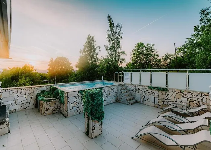 Romantic Cozy Mountain House With Jacuzzi & Sauna- Near 2 Appartement Sarajevo