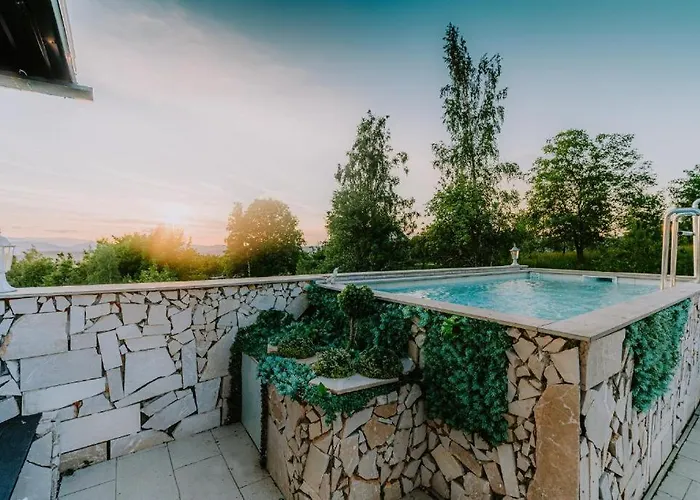 Romantic Cozy Mountain House With Jacuzzi & Sauna- Near 2