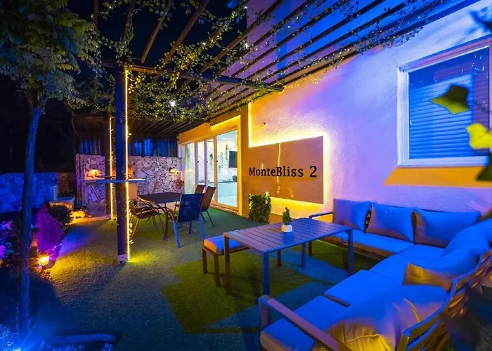 Romantic Cozy Mountain House With Jacuzzi & Sauna- Near 2 Sarajevo