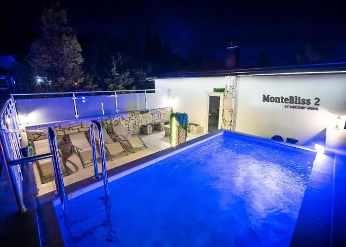 Romantic Cozy Mountain House With Jacuzzi & Sauna- Near 2 Appartement Sarajevo