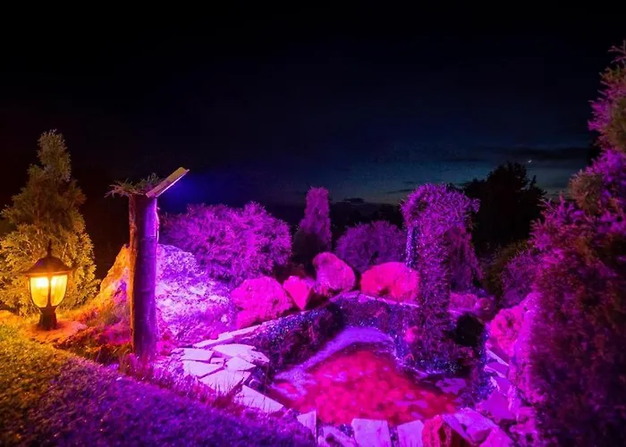 Romantic Cozy Mountain House With Jacuzzi & Sauna- Near 2 Sarajevo