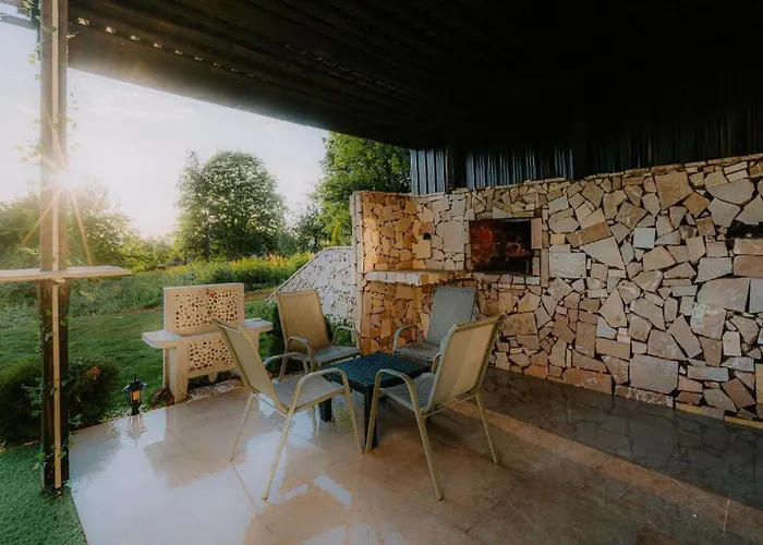 Romantic Cozy Mountain House With Jacuzzi & Sauna- Near 2 * Sarajevo