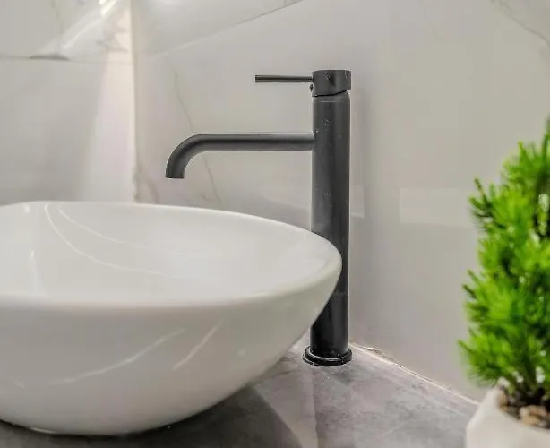 Romantic Cozy Mountain House With Jacuzzi & Sauna- Near 2 Appartement